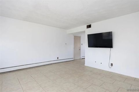 Tiny photo for 108 Jenell Drive, Grand Island, NY 14072 (MLS # B1655308)