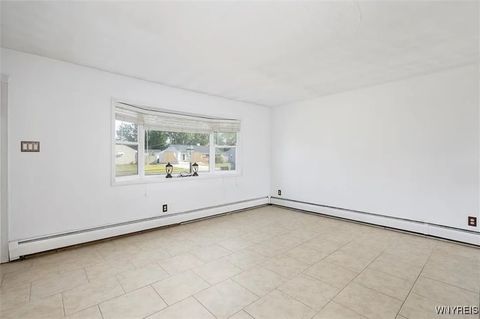 Tiny photo for 108 Jenell Drive, Grand Island, NY 14072 (MLS # B1655308)