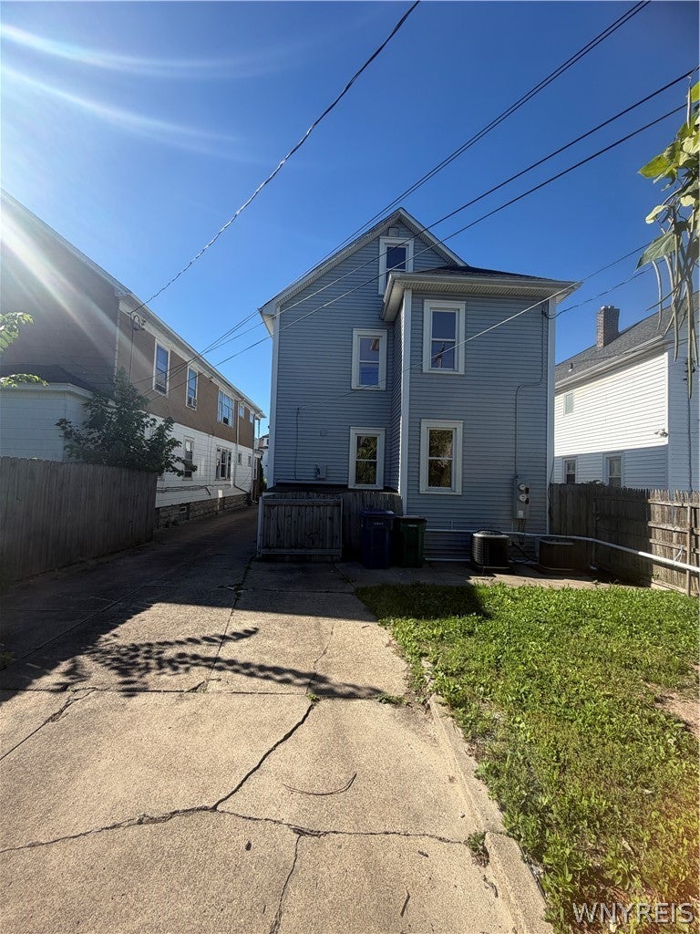 292 Hartwell