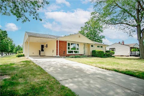 Photo for 314 Yorkshire Road