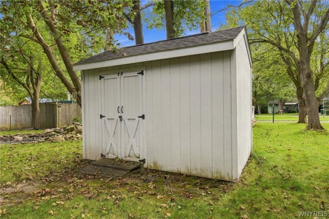 Tiny photo for 6458 Cloverleaf Drive, Lockport Town, NY 14094 (MLS # B1715340)
