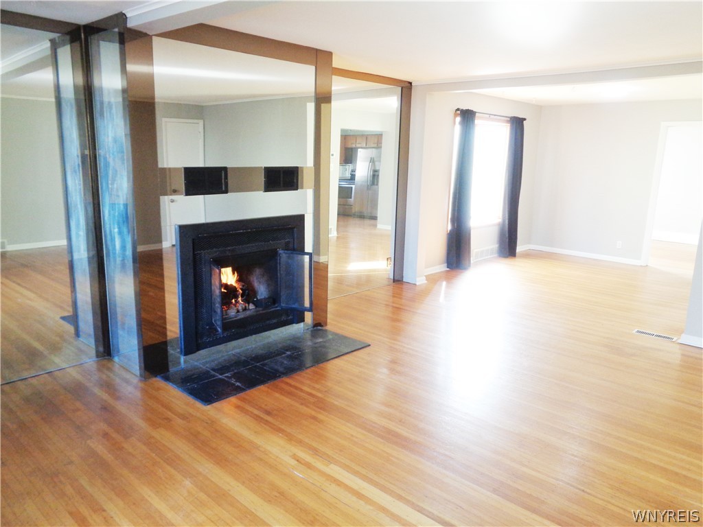 312 Victoria Boulevard