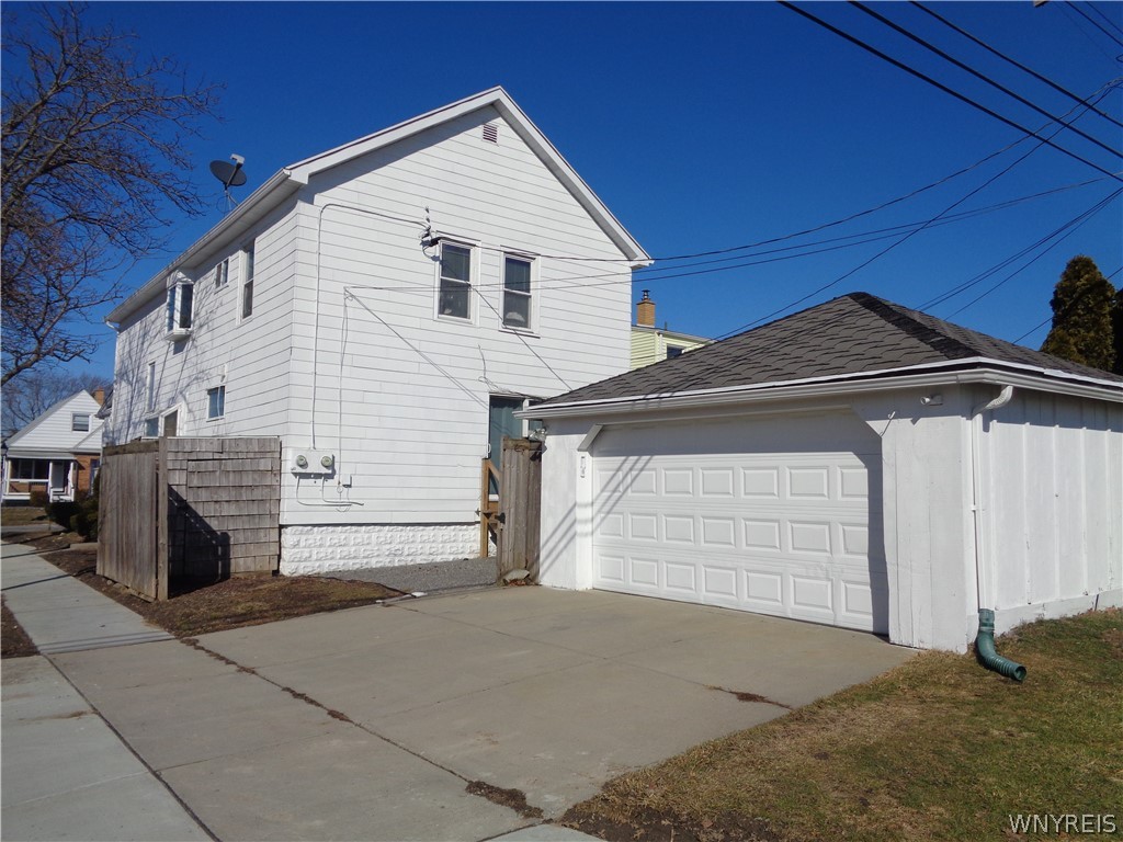 312 Victoria Boulevard