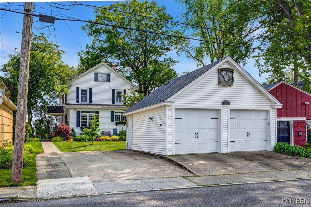 8431 W Rivershore Drive, Niagara Falls, New York image 5