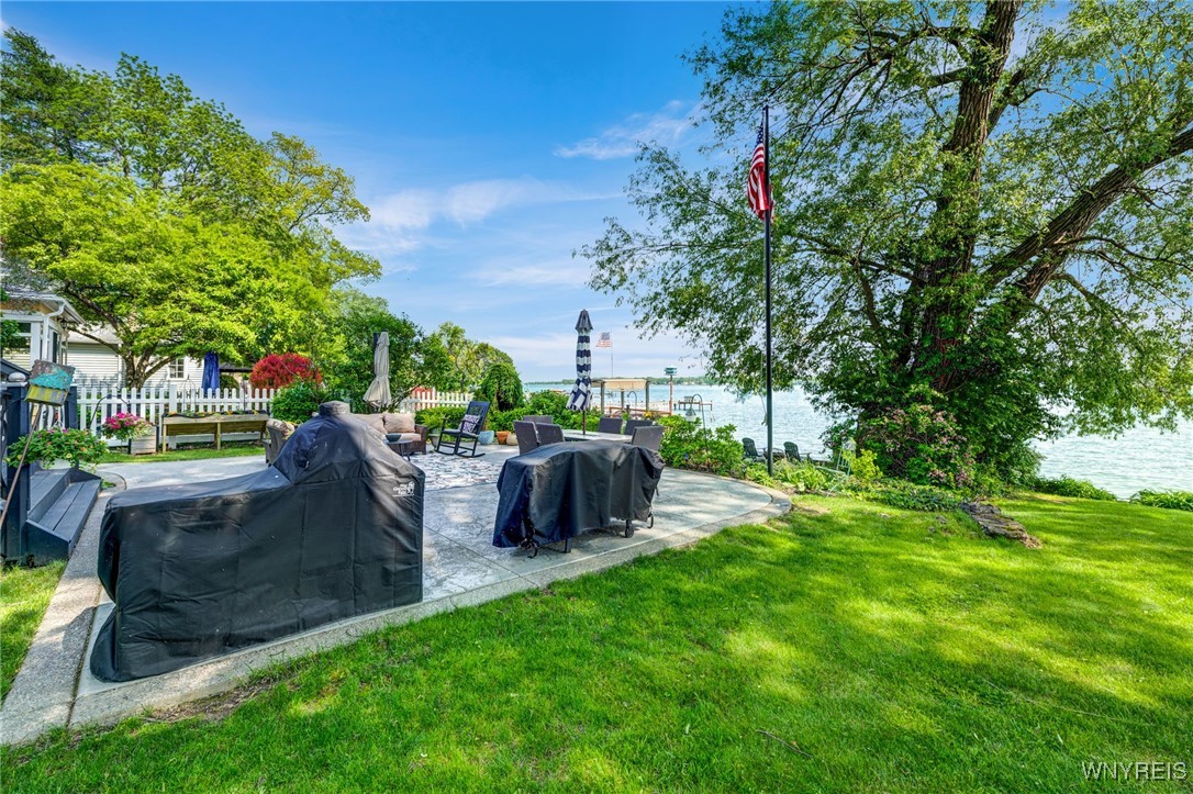 8431 W Rivershore Drive, Niagara Falls, New York image 14