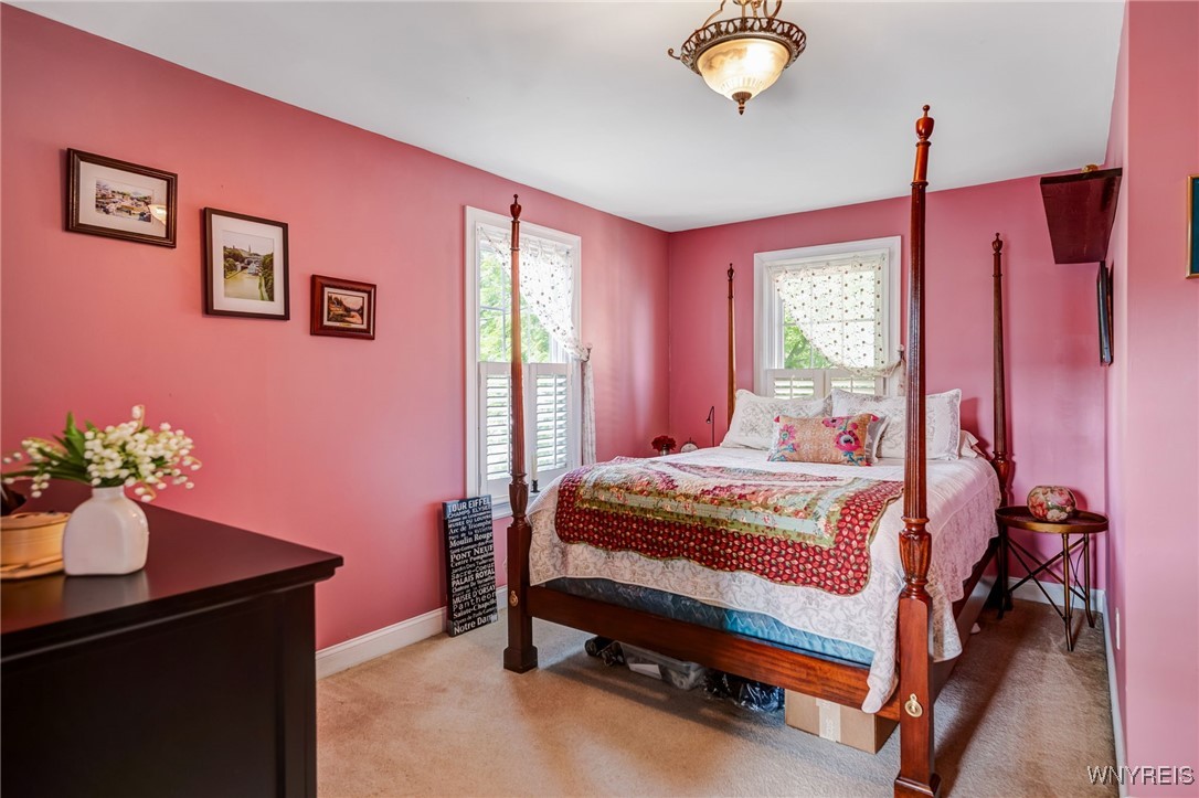 8431 W Rivershore Drive, Niagara Falls, New York image 35