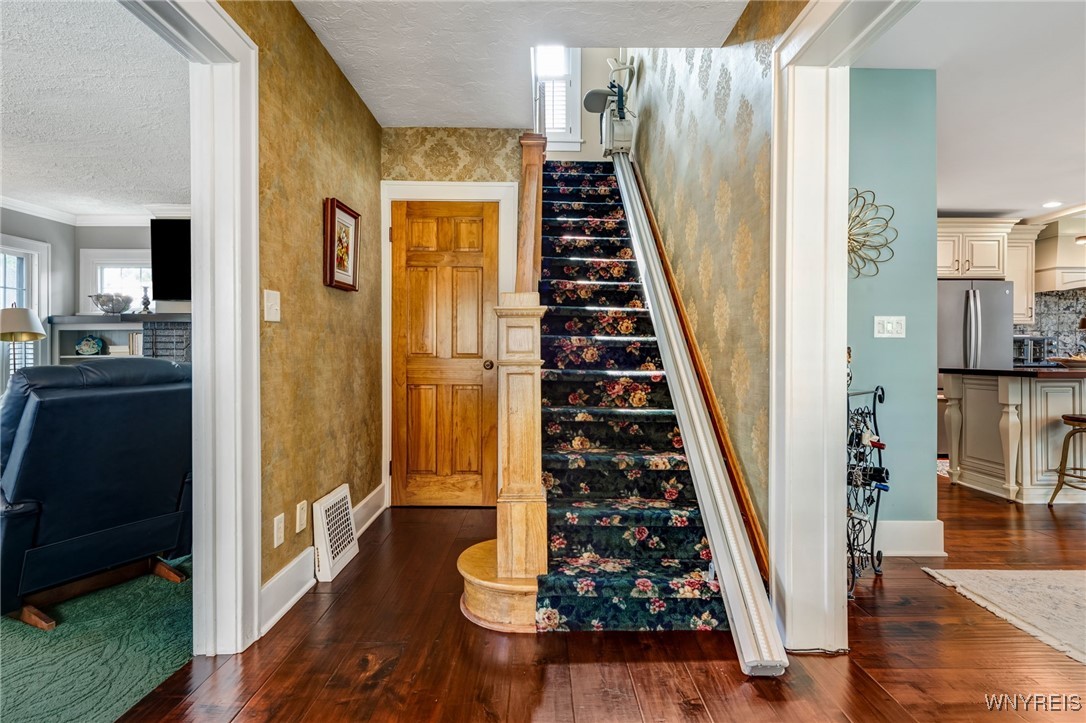 8431 W Rivershore Drive, Niagara Falls, New York image 33