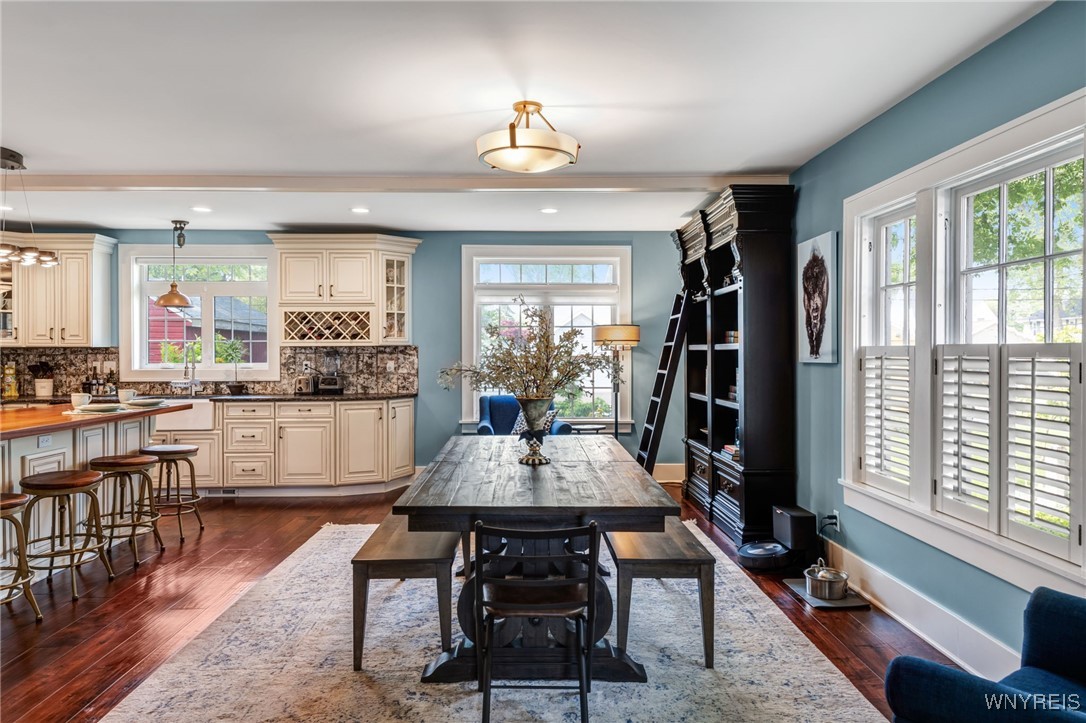 8431 W Rivershore Drive, Niagara Falls, New York image 25