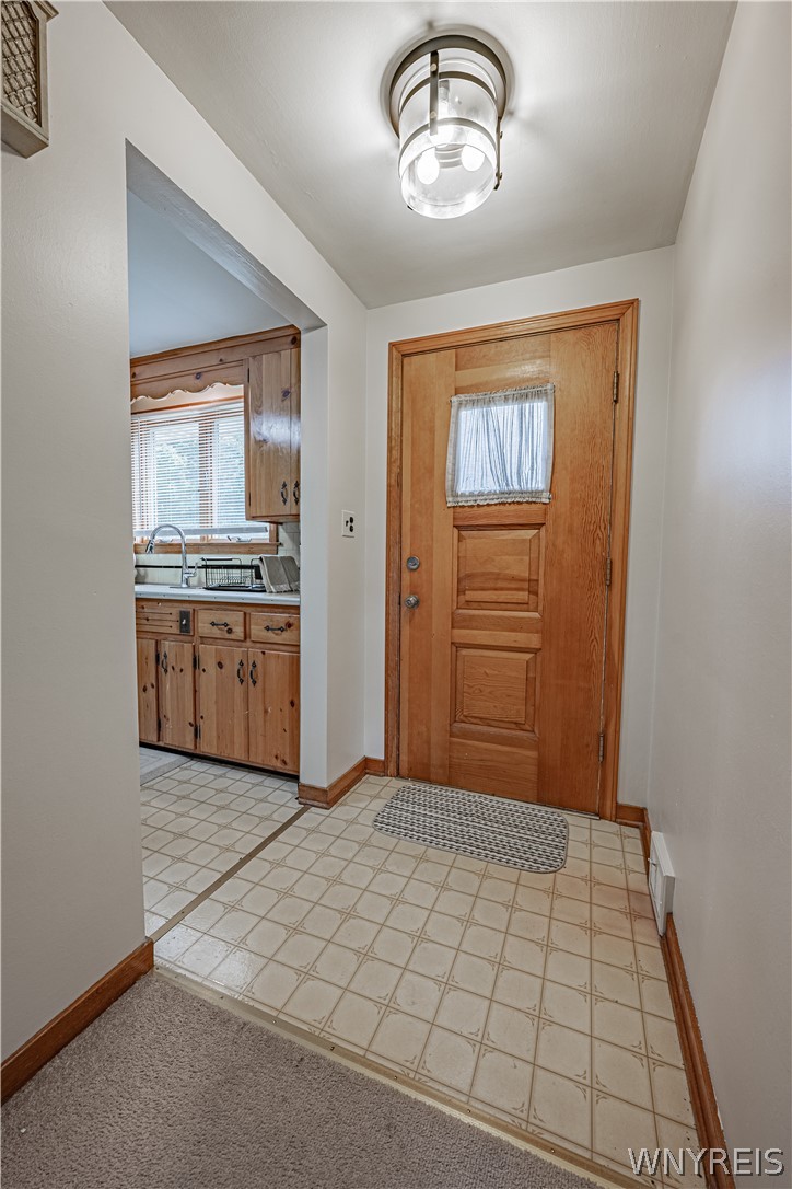 42 Alden Ave