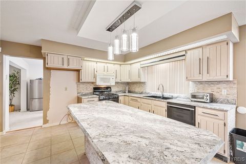 Tiny photo for 66 Windsong Court, Amherst, NY 14051 (MLS # B1655286)