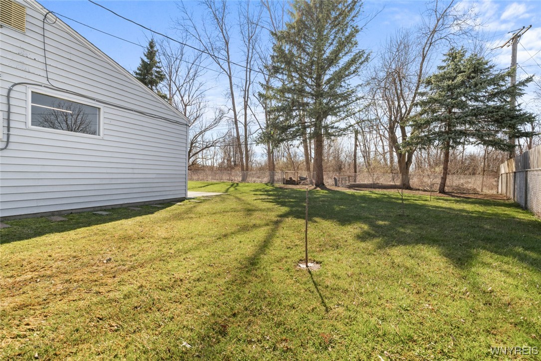 104 Susan Drive, Cheektowaga, New York image 4