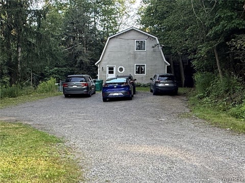 Photo of 11401 Partridge Road, Holland, NY 14080 (MLS # B1707367)
