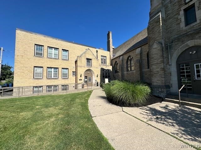 700 Parkside / 786 Kenmore Avenue