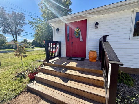 Homes For Sale - 6065 Ketchum Avenue<br/> Newfane, NY 14108