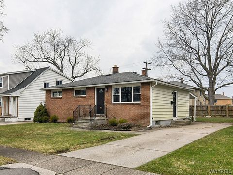 Homes For Sale - 11 Wellington Road<br/> Cheektowaga, NY 14225