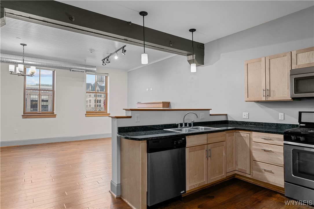 149 Swan Street 310