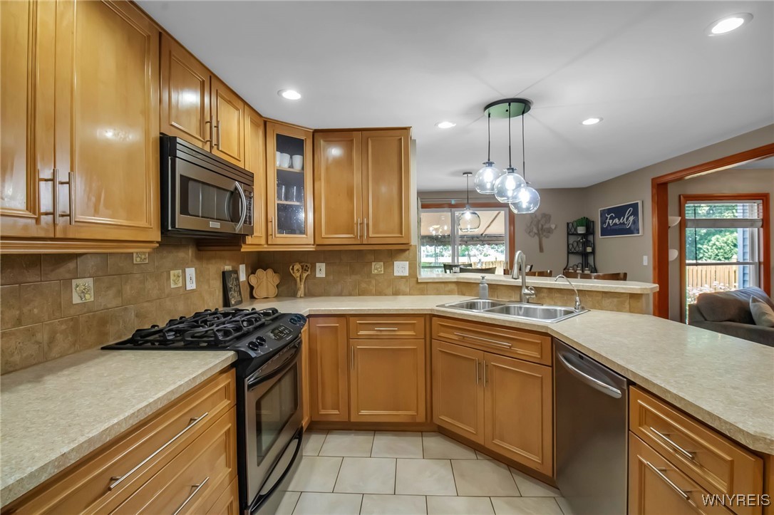 52 Newberry Lane