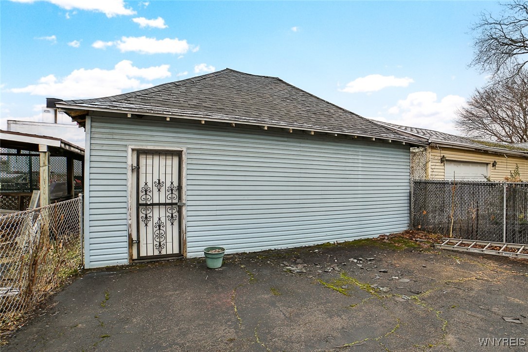 203 French Street, Buffalo, New York image 23