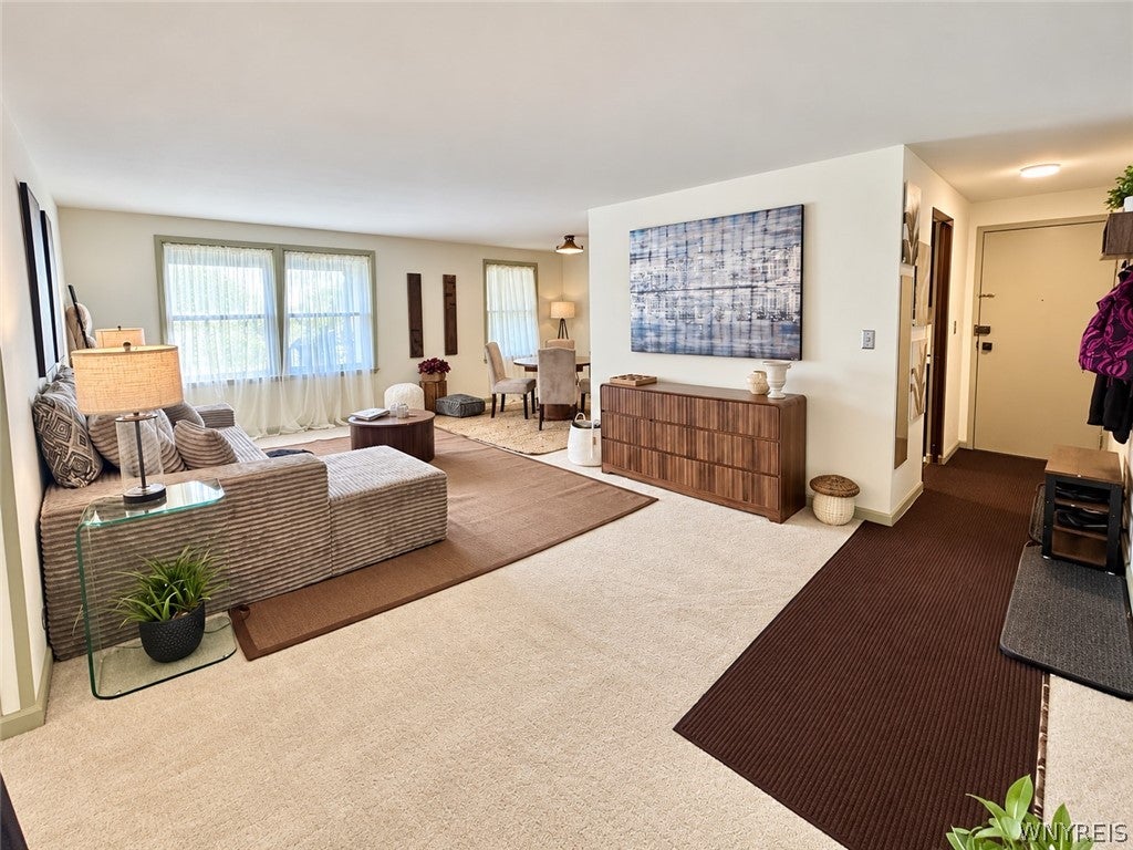 1380 Maple Road 8