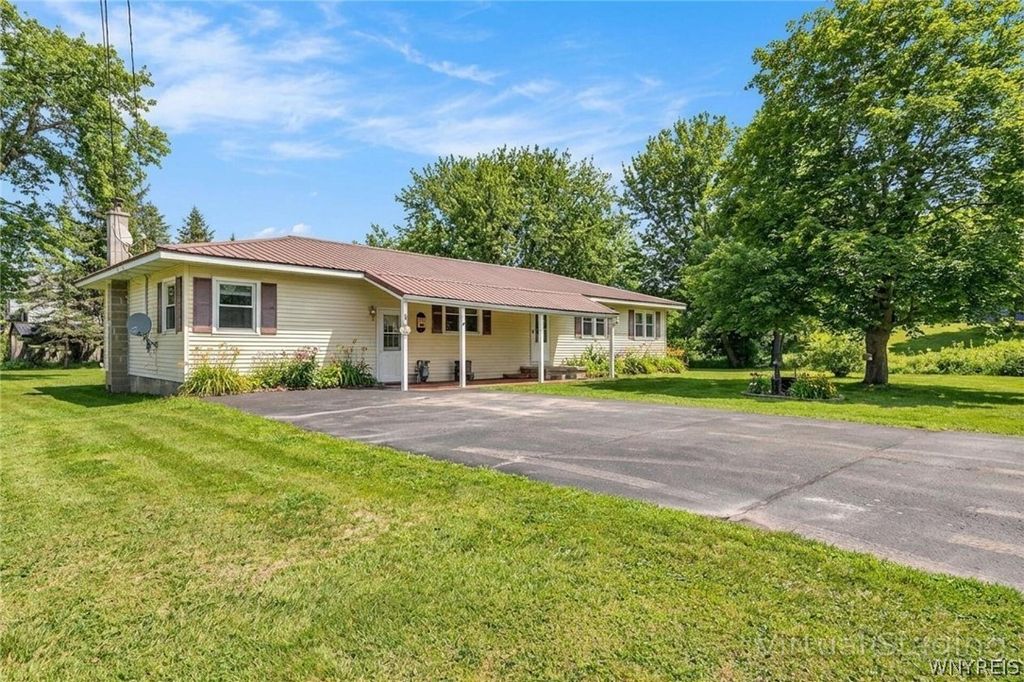 Photo of 14 1st Avenue, Yorkshire, NY 14042 (MLS # B1665924)