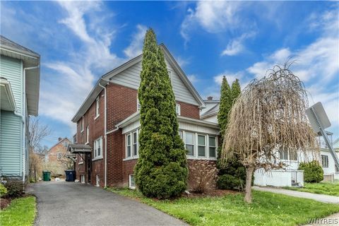 Photo of 9 Hamlin Road, Buffalo, NY 14208 (MLS # B1678959)