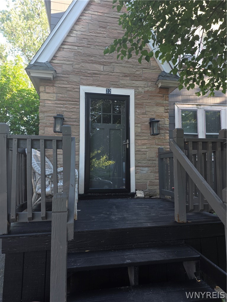 32 Lasalle Avenue