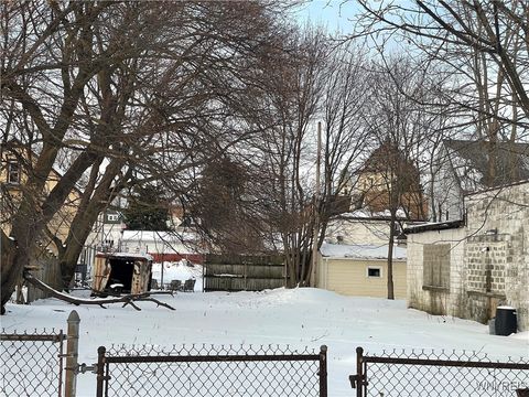 Tiny photo for 2839 S Park Avenue, Lackawanna, NY 14218 (MLS # B1655625)