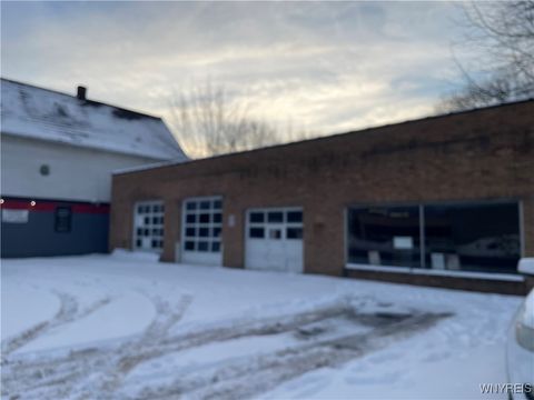 Tiny photo for 2839 S Park Avenue, Lackawanna, NY 14218 (MLS # B1655625)