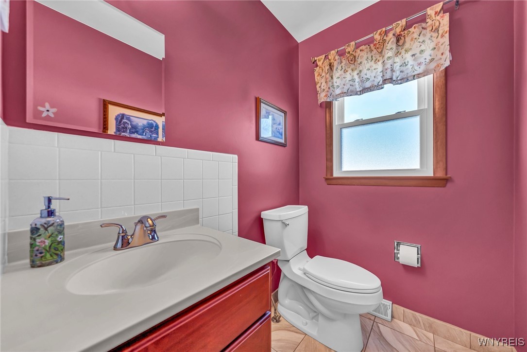 1085 Bowen Drive, North Tonawanda, New York image 17