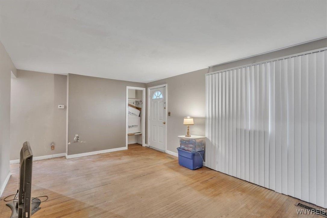 381 Cornwall Avenue, Tonawanda, New York image 3