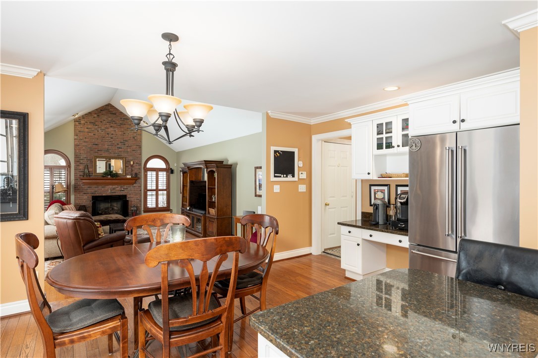 210 Fox Meadow Lane, Orchard Park, New York image 13