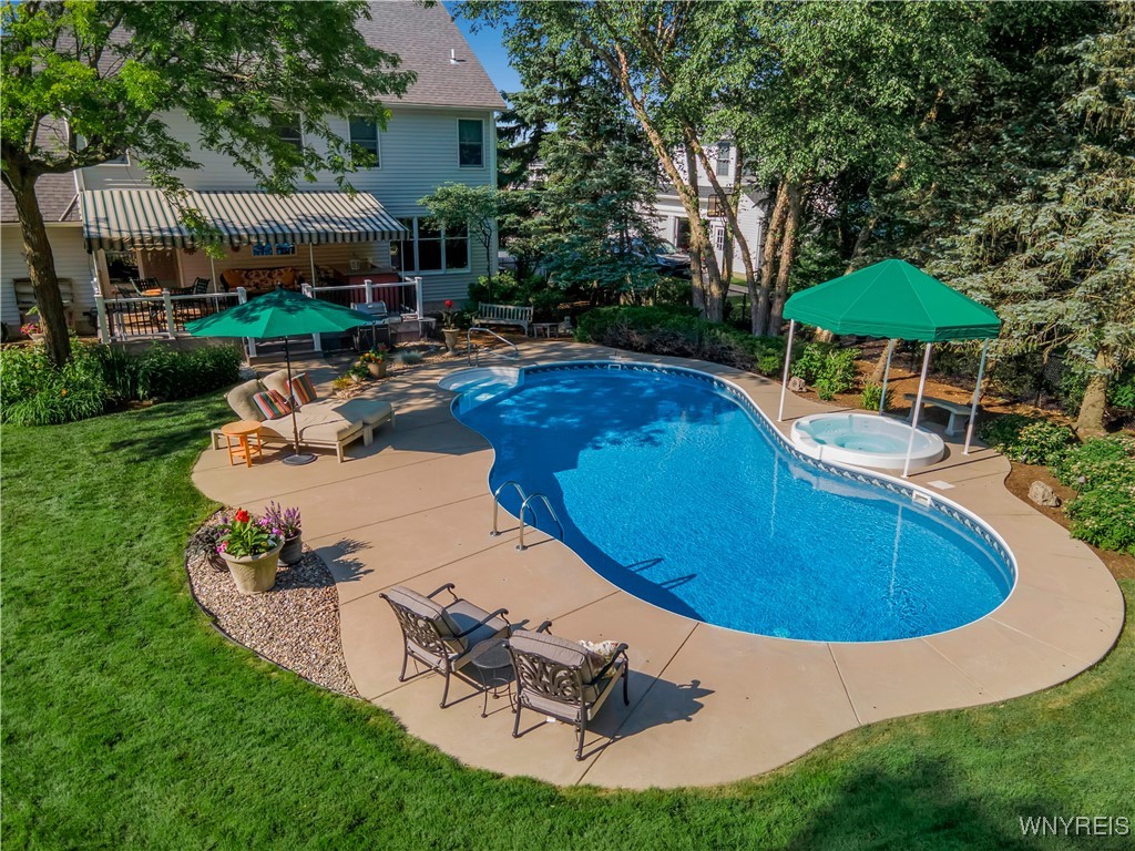 210 Fox Meadow Lane, Orchard Park, New York image 43
