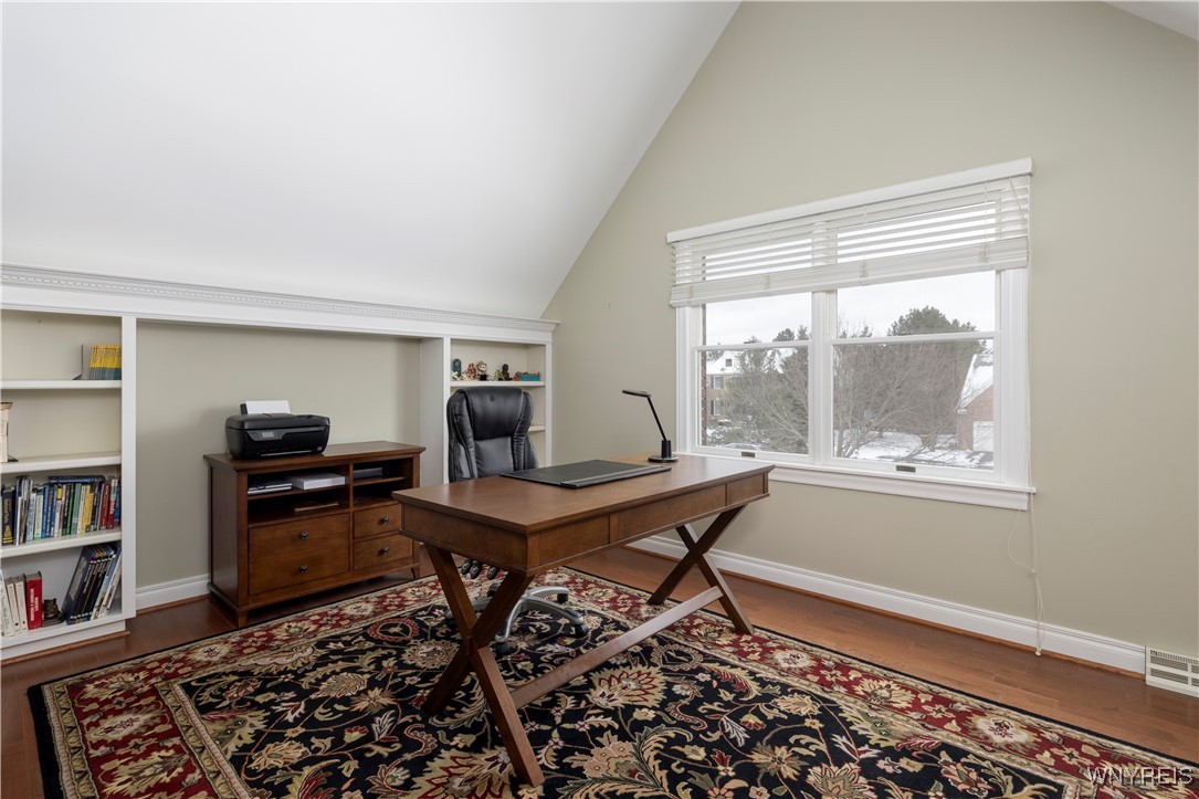 210 Fox Meadow Lane, Orchard Park, New York image 20