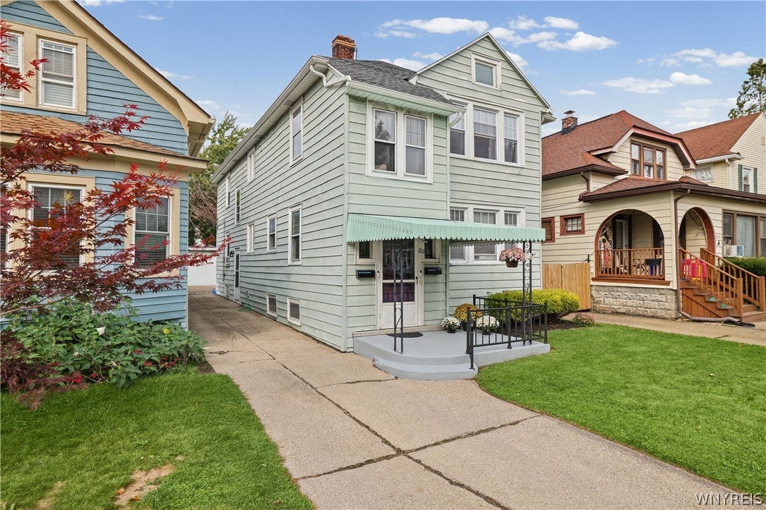 216 Nassau Avenue