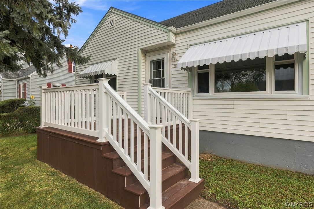55 Waverly Avenue