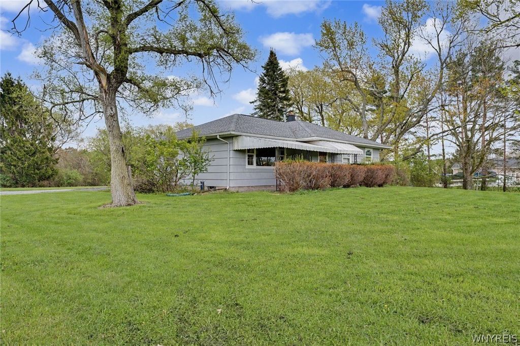 Photo of 13211 Henskee Road, Alden, NY 14004 (MLS # B1678040)