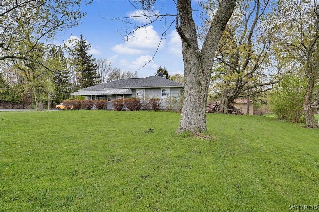 Photo of 13211 Henskee Road, Alden, NY 14004 (MLS # B1678040)