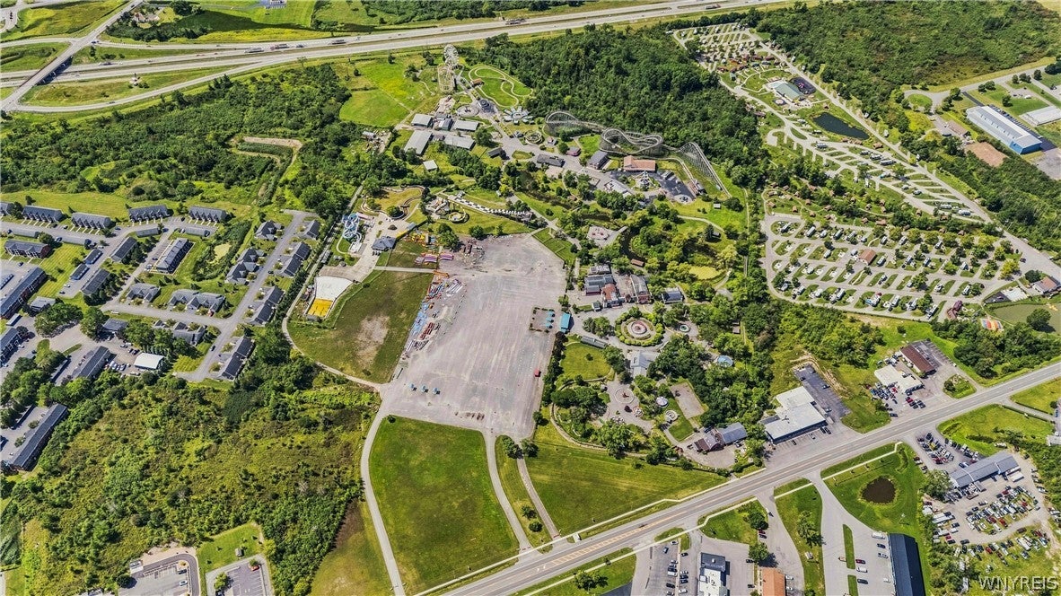 2400 Grand Island Boulevard