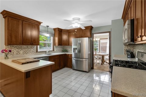 Tiny photo for 8 Forsythia Court, Orchard Park, NY 14127 (MLS # B1684459)