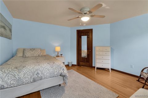 Tiny photo for 8 Forsythia Court, Orchard Park, NY 14127 (MLS # B1684459)