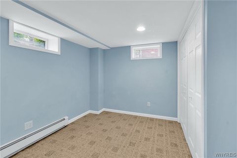 Tiny photo for 8 Forsythia Court, Orchard Park, NY 14127 (MLS # B1684459)