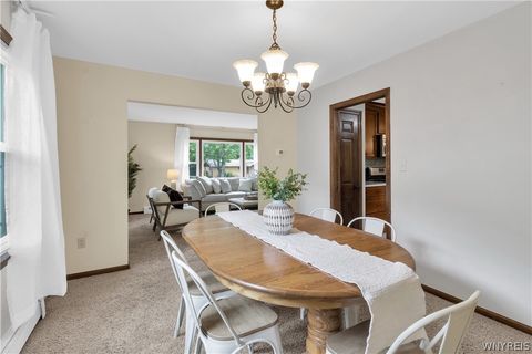 Tiny photo for 8 Forsythia Court, Orchard Park, NY 14127 (MLS # B1684459)