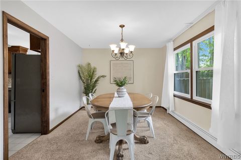 Tiny photo for 8 Forsythia Court, Orchard Park, NY 14127 (MLS # B1684459)