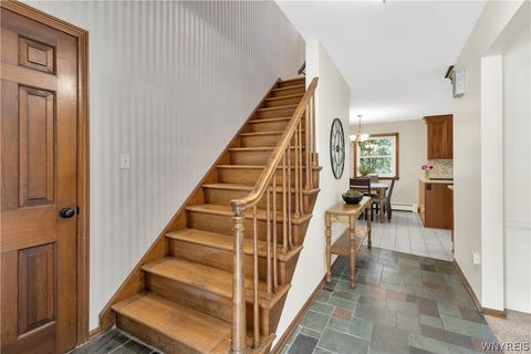 Tiny photo for 8 Forsythia Court, Orchard Park, NY 14127 (MLS # B1684459)