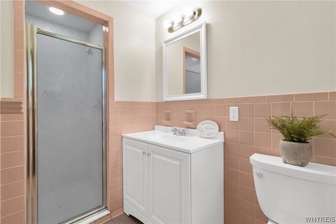 Tiny photo for 8 Forsythia Court, Orchard Park, NY 14127 (MLS # B1684459)