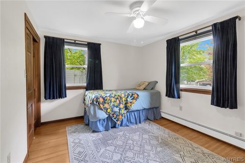 Tiny photo for 8 Forsythia Court, Orchard Park, NY 14127 (MLS # B1684459)