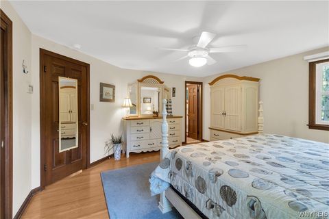 Tiny photo for 8 Forsythia Court, Orchard Park, NY 14127 (MLS # B1684459)