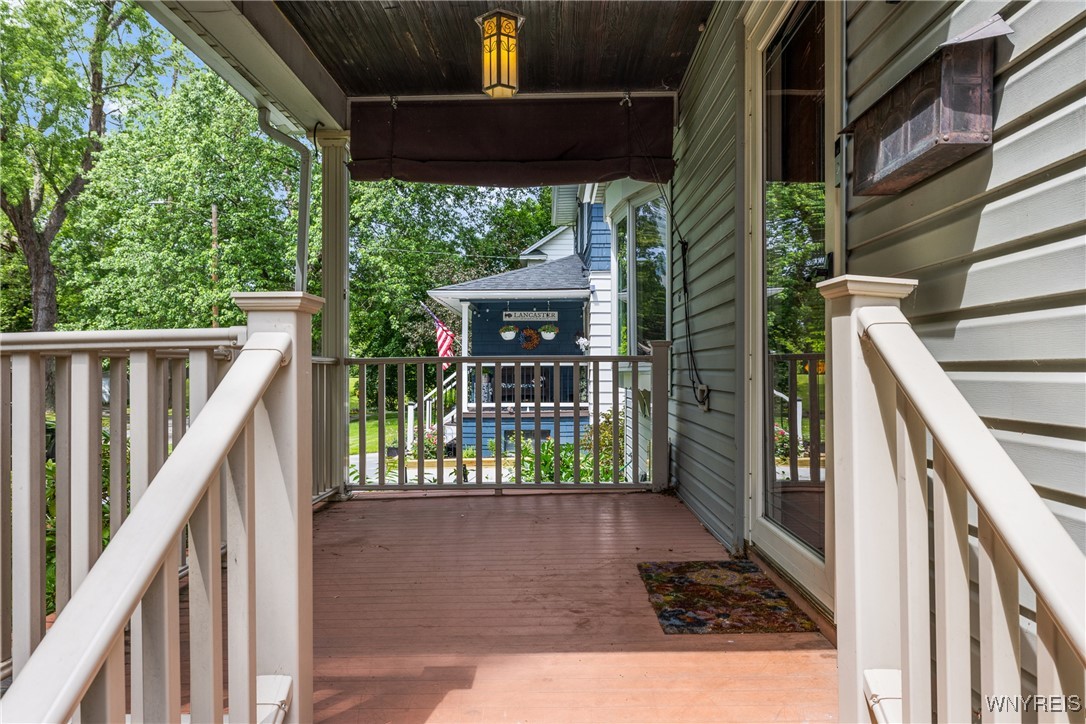 39 Colonial Avenue