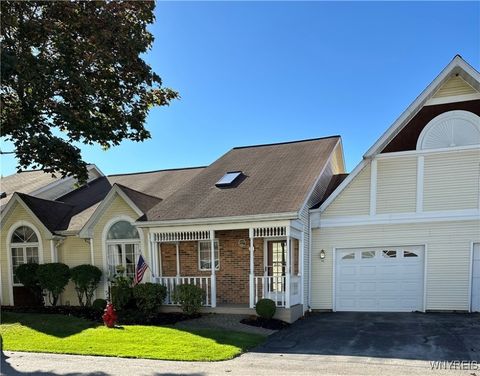 42 Spicebush Lane Buffalo NY 14221