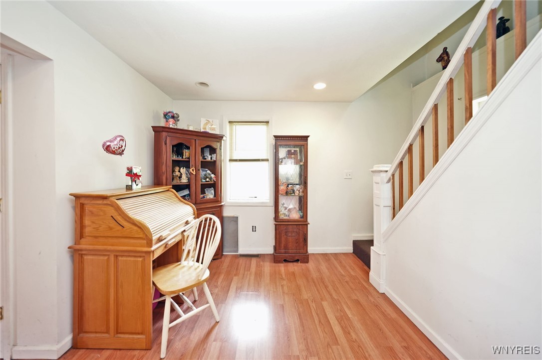 132 Pavement Road, Lancaster, New York image 16